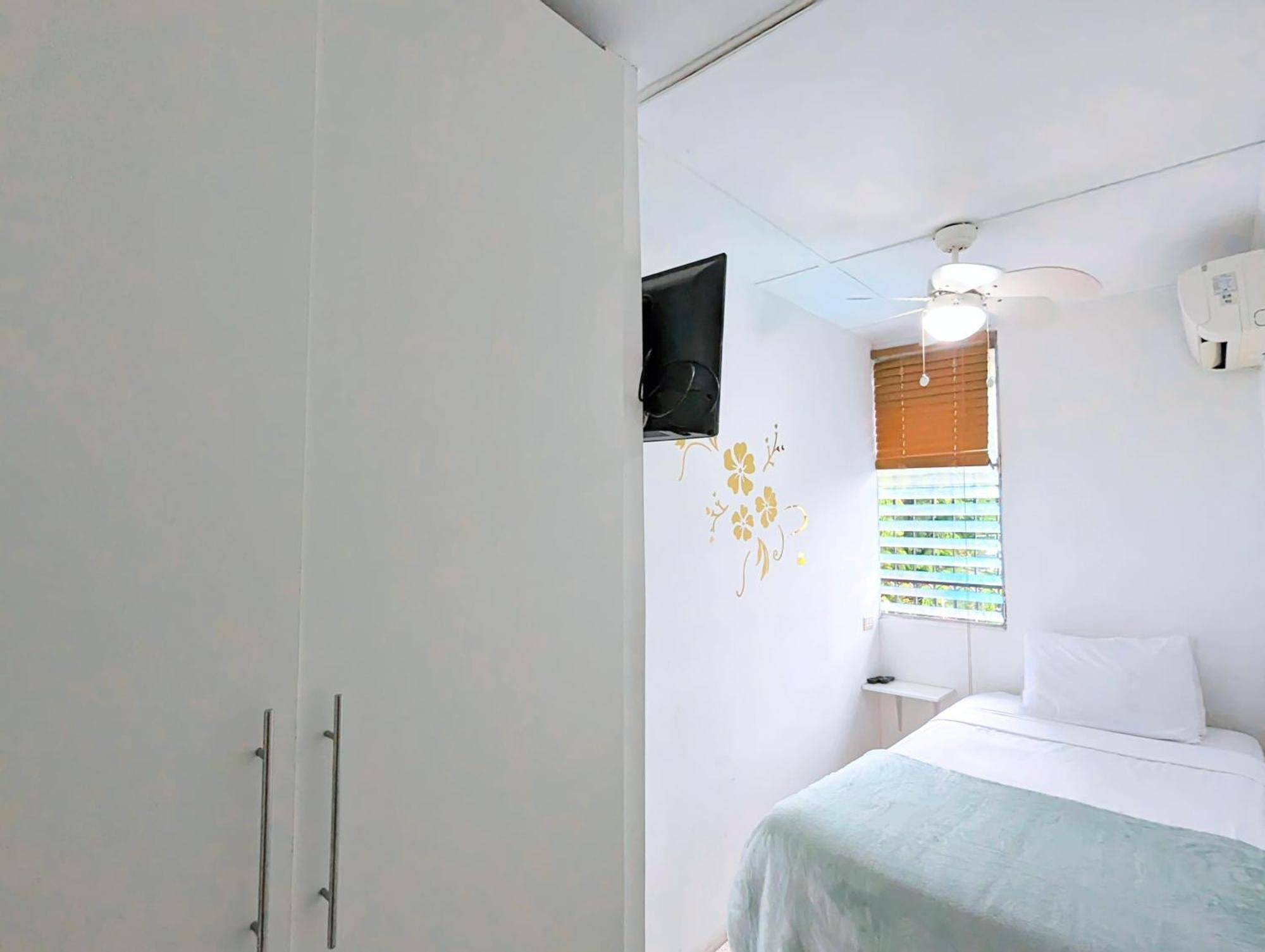 Hostal Yoha ปานามาซิตี้ ภายนอก รูปภาพ