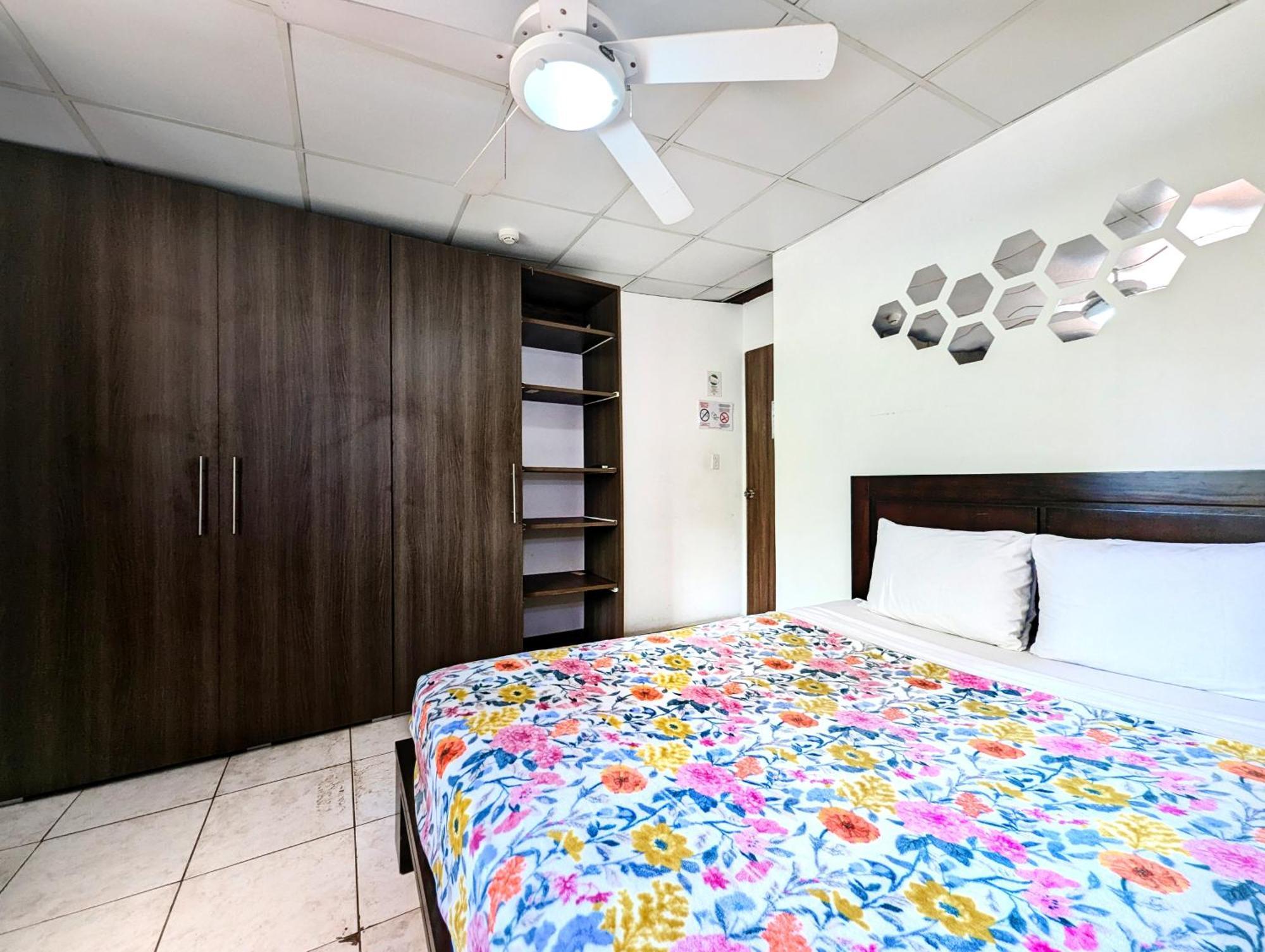 Hostal Yoha ปานามาซิตี้ ภายนอก รูปภาพ